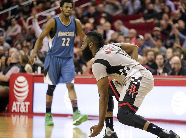 探讨比赛背 探讨比赛背